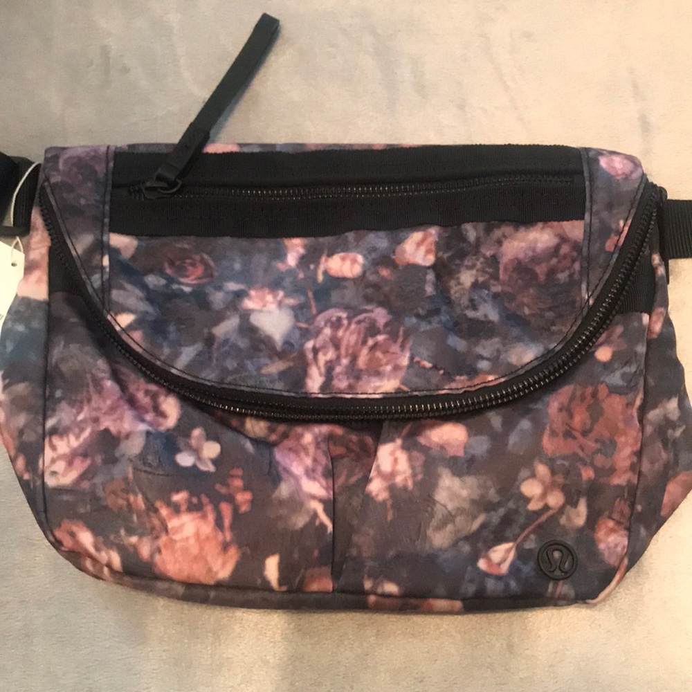 Lululemon festival bag II